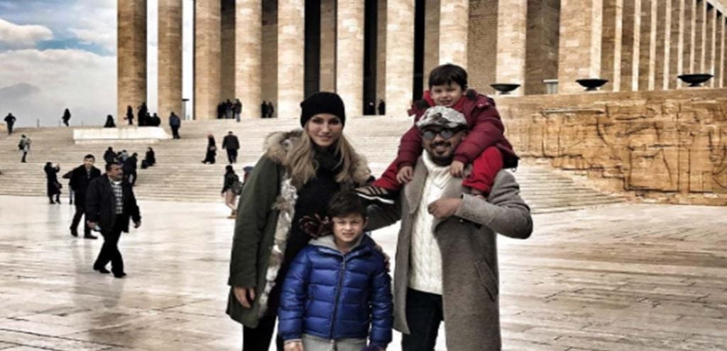 anıtkabir de çağla şıkel ve emre altuğ